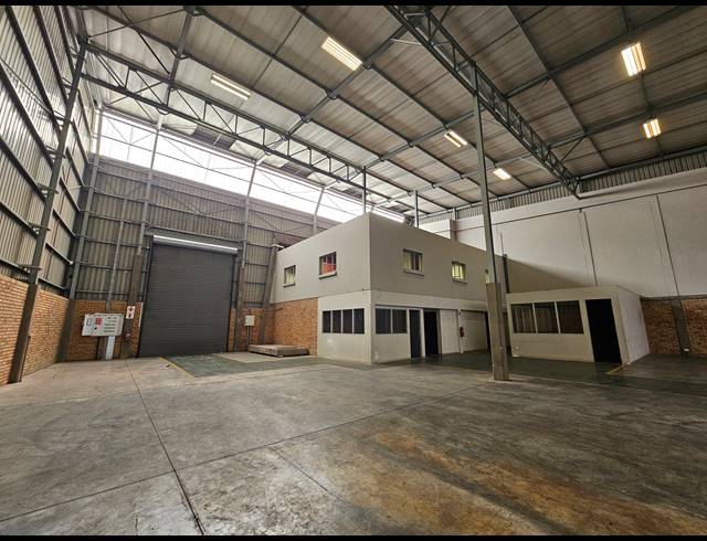 1,166M² WAREHOUSE TO LET IN LINBRO PARK